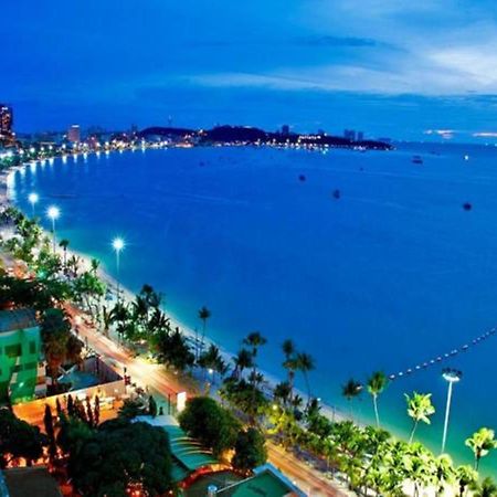 Royal Q & D Suites Pattaya Exterior foto